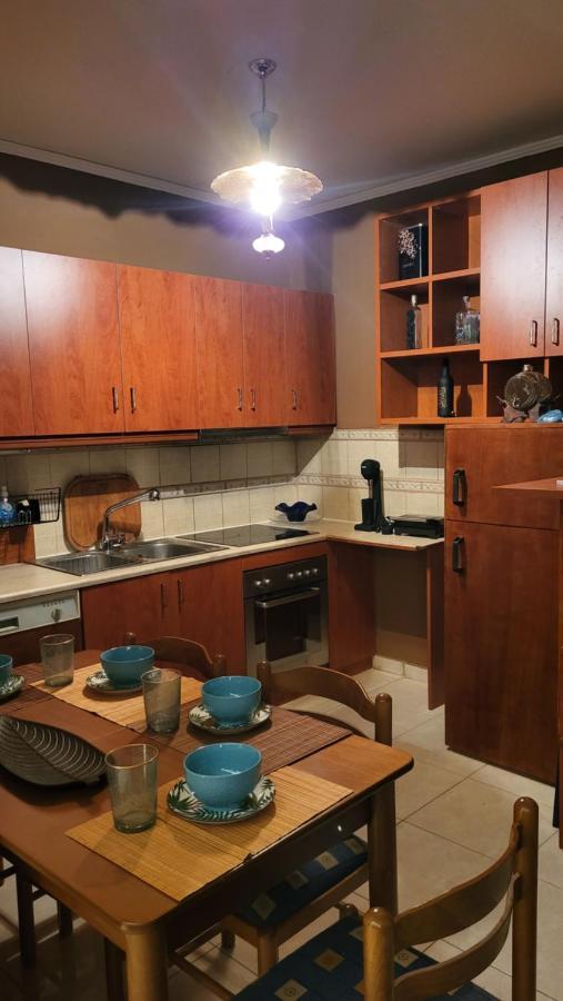 M&M Airport Stop Garden Apartment Spáta Екстериор снимка