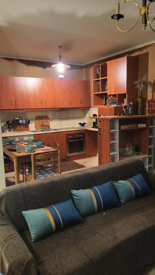 M&M Airport Stop Garden Apartment Spáta Екстериор снимка